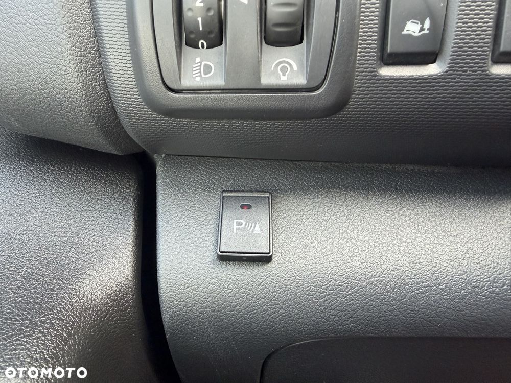Renault Trafic - 23