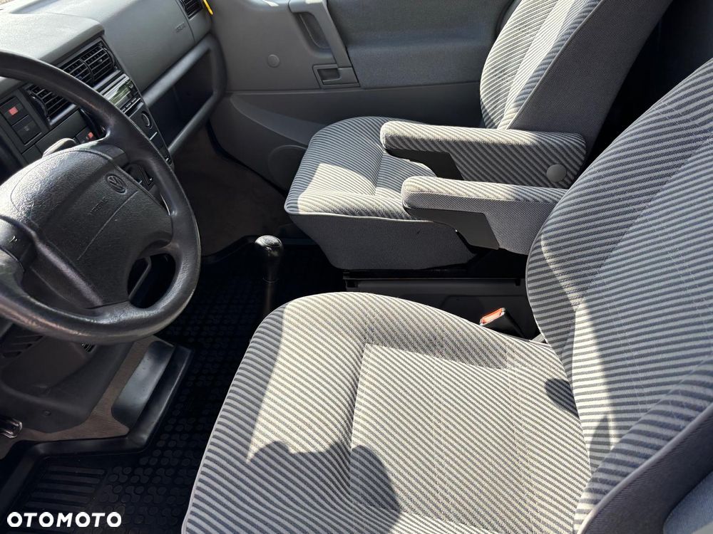 Volkswagen Transporter Mixt - 10
