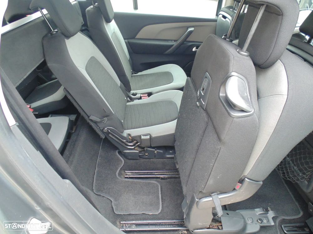 Citroën C4 Grand Picasso 1.6 e-HDi Intensive — fotografia 20