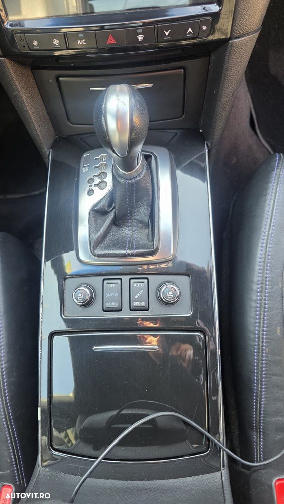 Infiniti QX70 3.7 AWD Aut. S Premium - 14