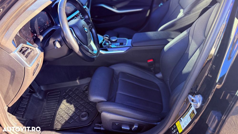 BMW Seria 3 330i xDrive Aut. Sport Line - 27