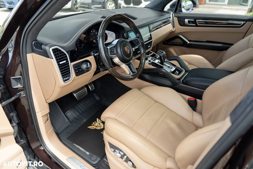 PORSCHE Cayenne 2018 — imagine 13