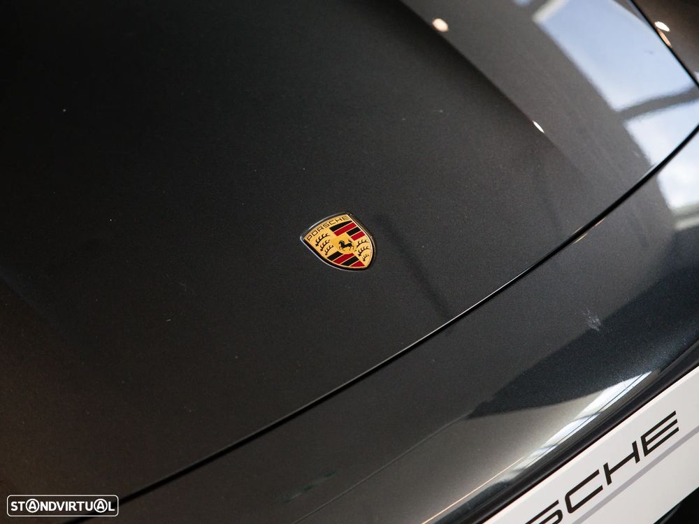 Porsche Taycan Sport Turismo - 14