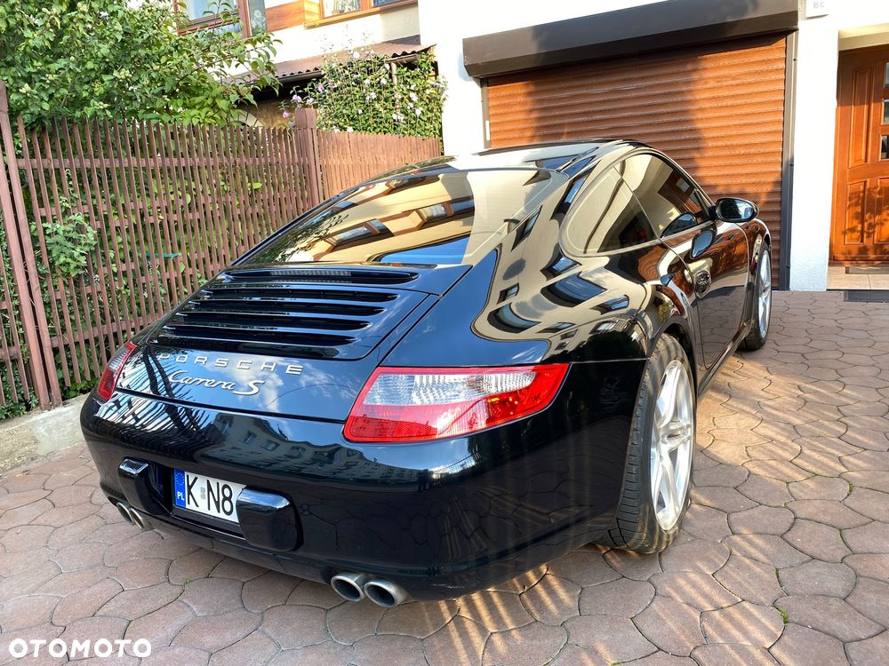 Porsche 911 Carrera S - 6