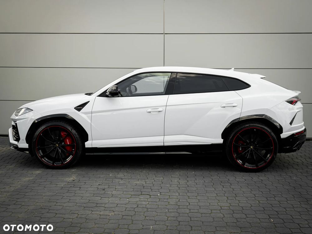 Lamborghini Urus - 4