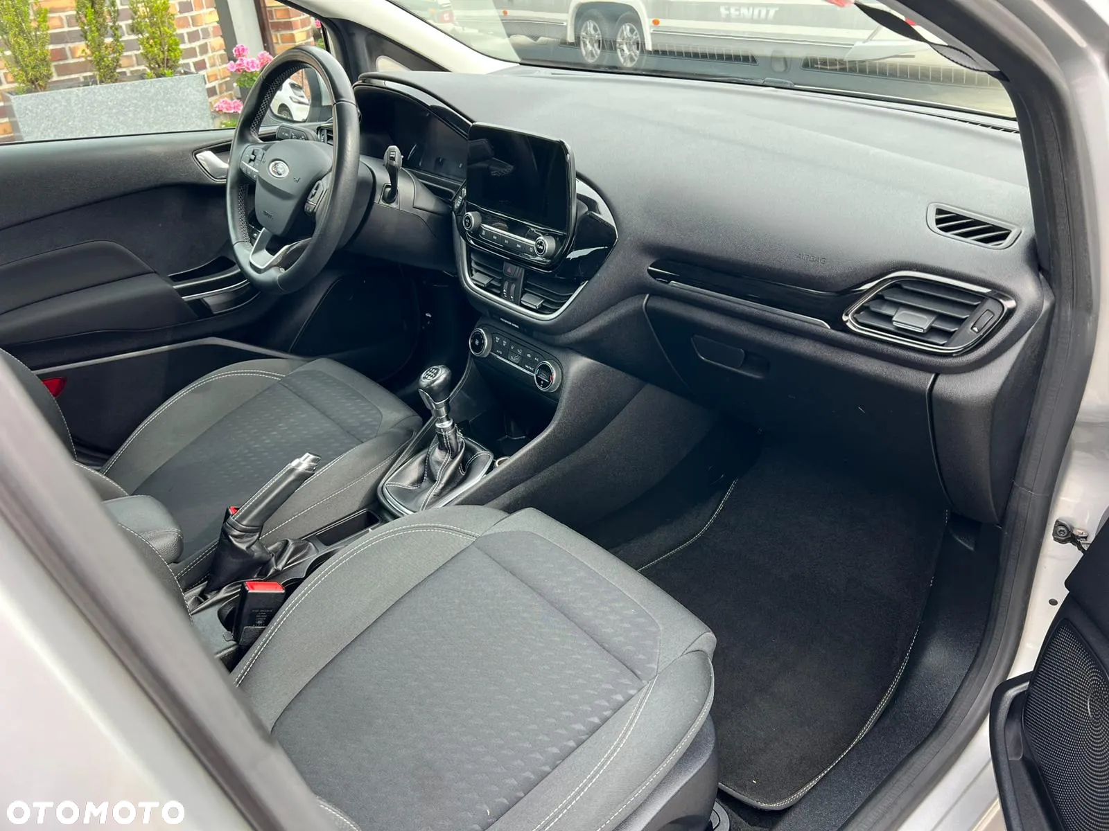 Ford Fiesta 1.0 EcoBoost S&S TITANIUM - 9