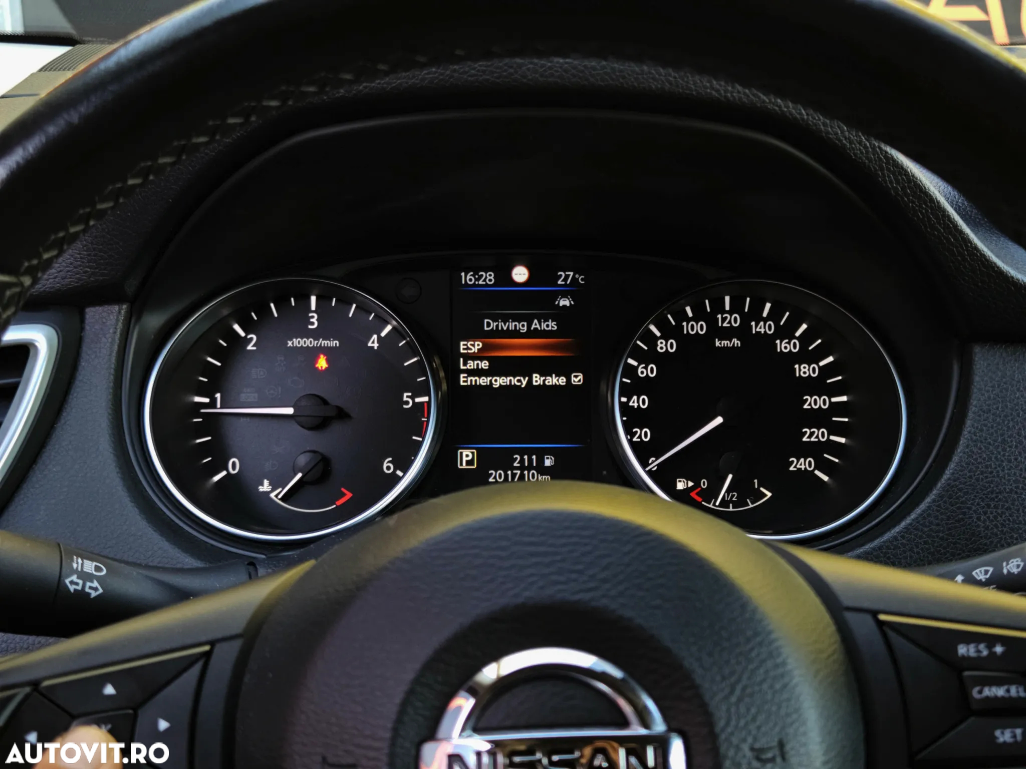 Nissan Qashqai 1.5 DCI DCT N-CONNECTA - 14