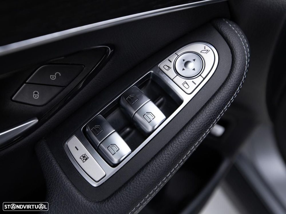 Mercedes-Benz GLC 300 de 4Matic 9G-TRONIC - 17