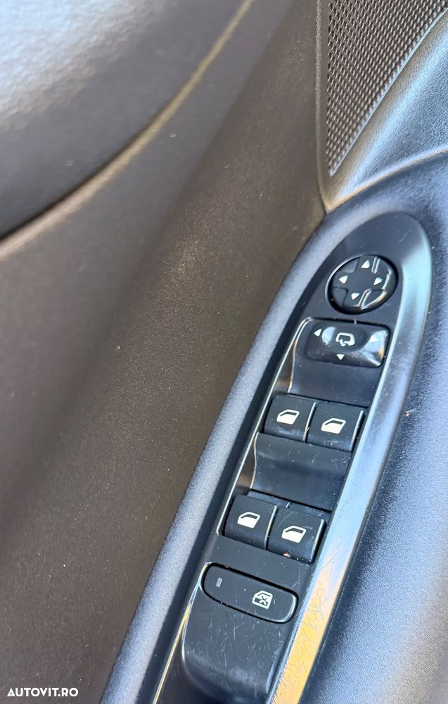 Citroën C4 1.6 HDI Style - 40
