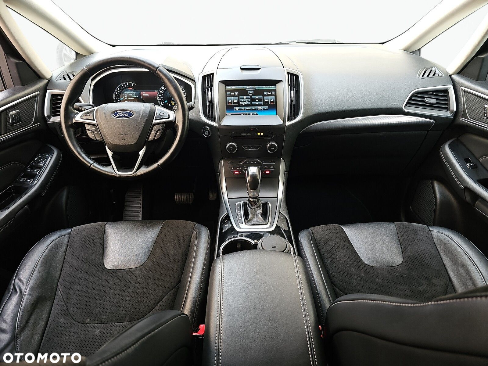 Ford S-Max - 29