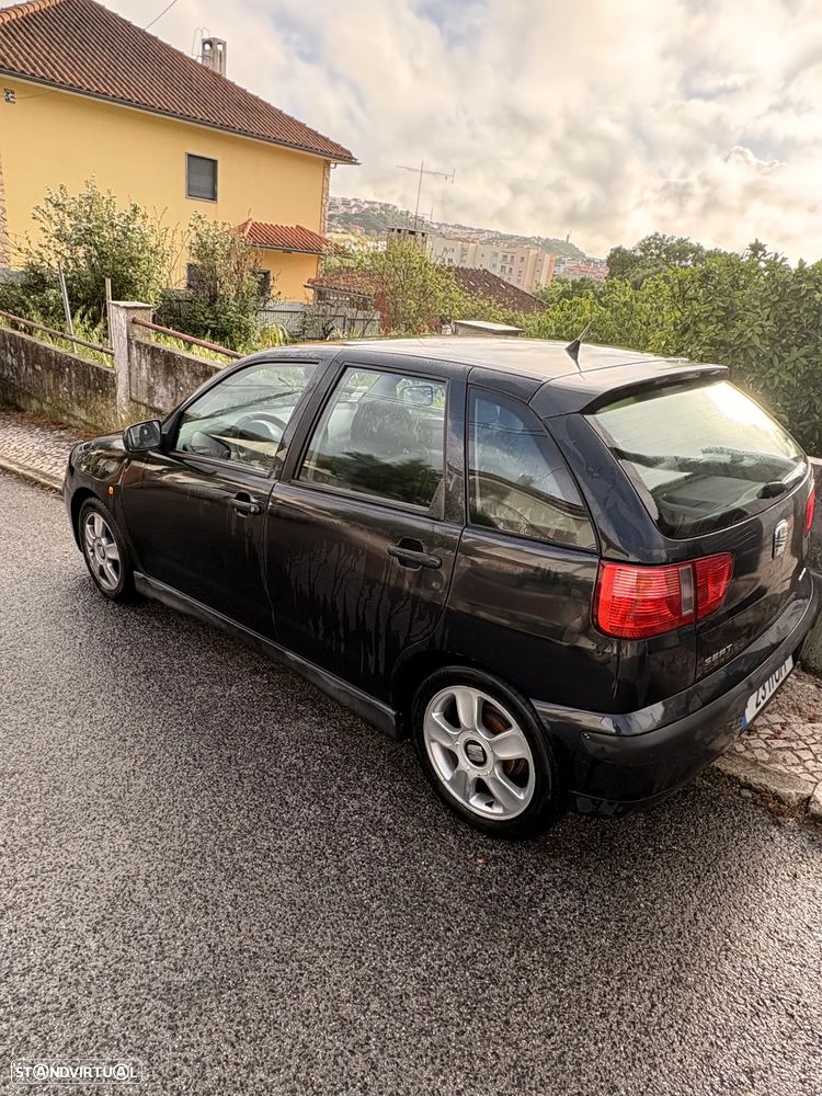 SEAT Ibiza 1.6 Sport - 2