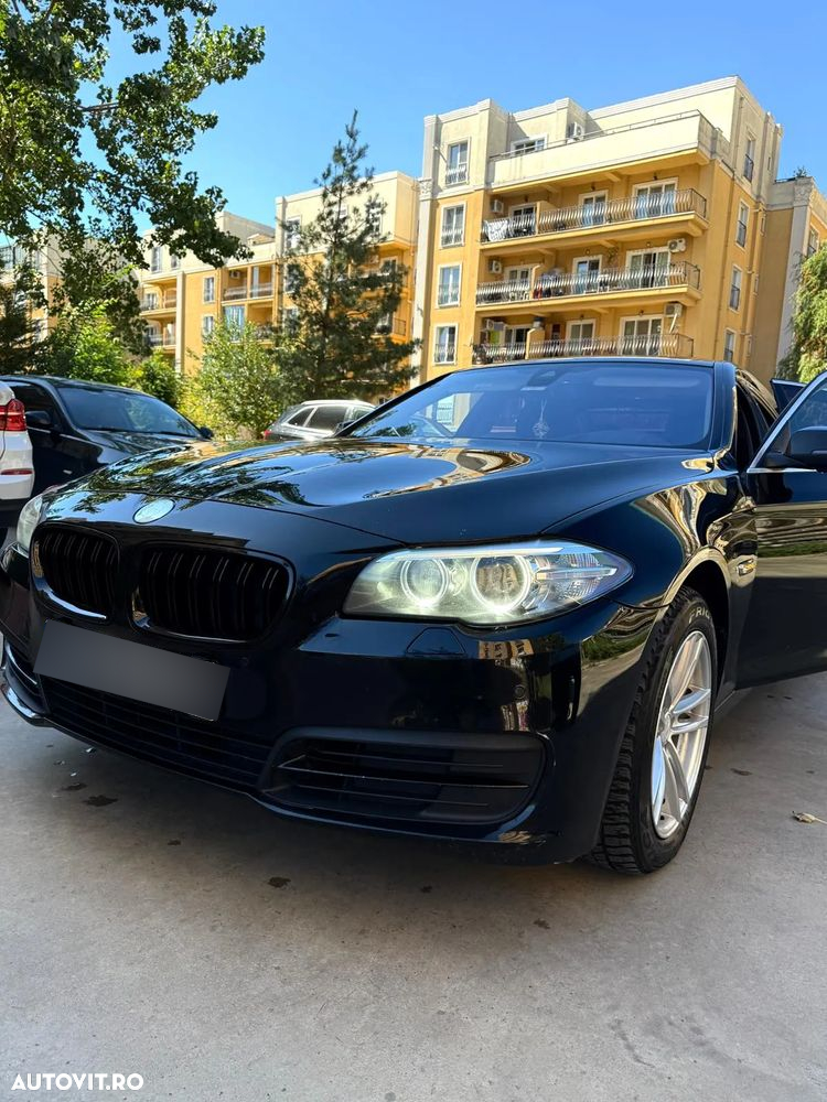 BMW Seria 5 520d xDrive - 4