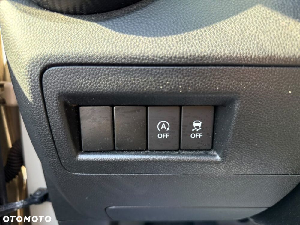 Suzuki Ignis - 31