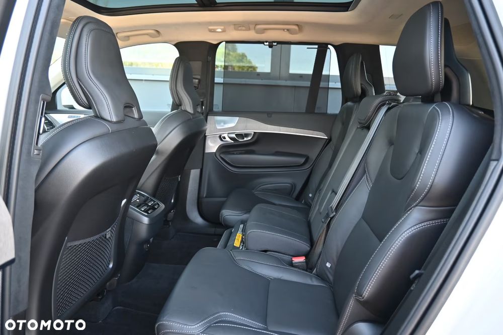 Volvo XC 90 B5 D AWD Ultimate Bright - 17