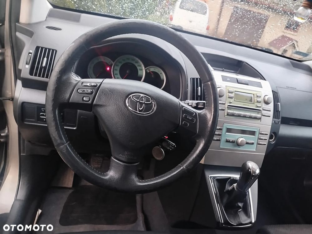 Toyota Corolla Verso 2.0 D-4D Sol - 20