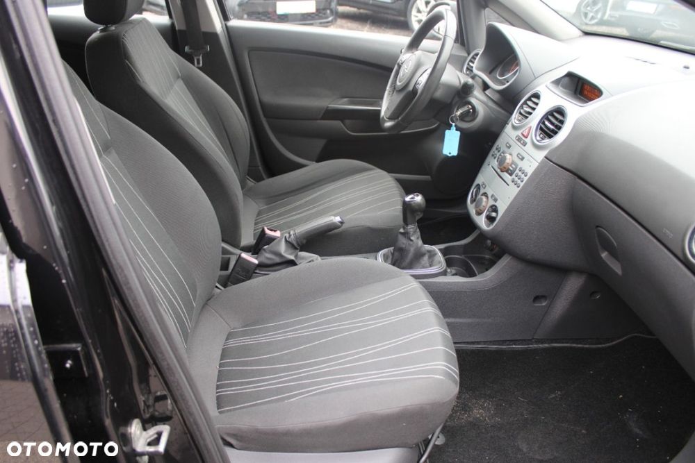Opel Corsa - 25