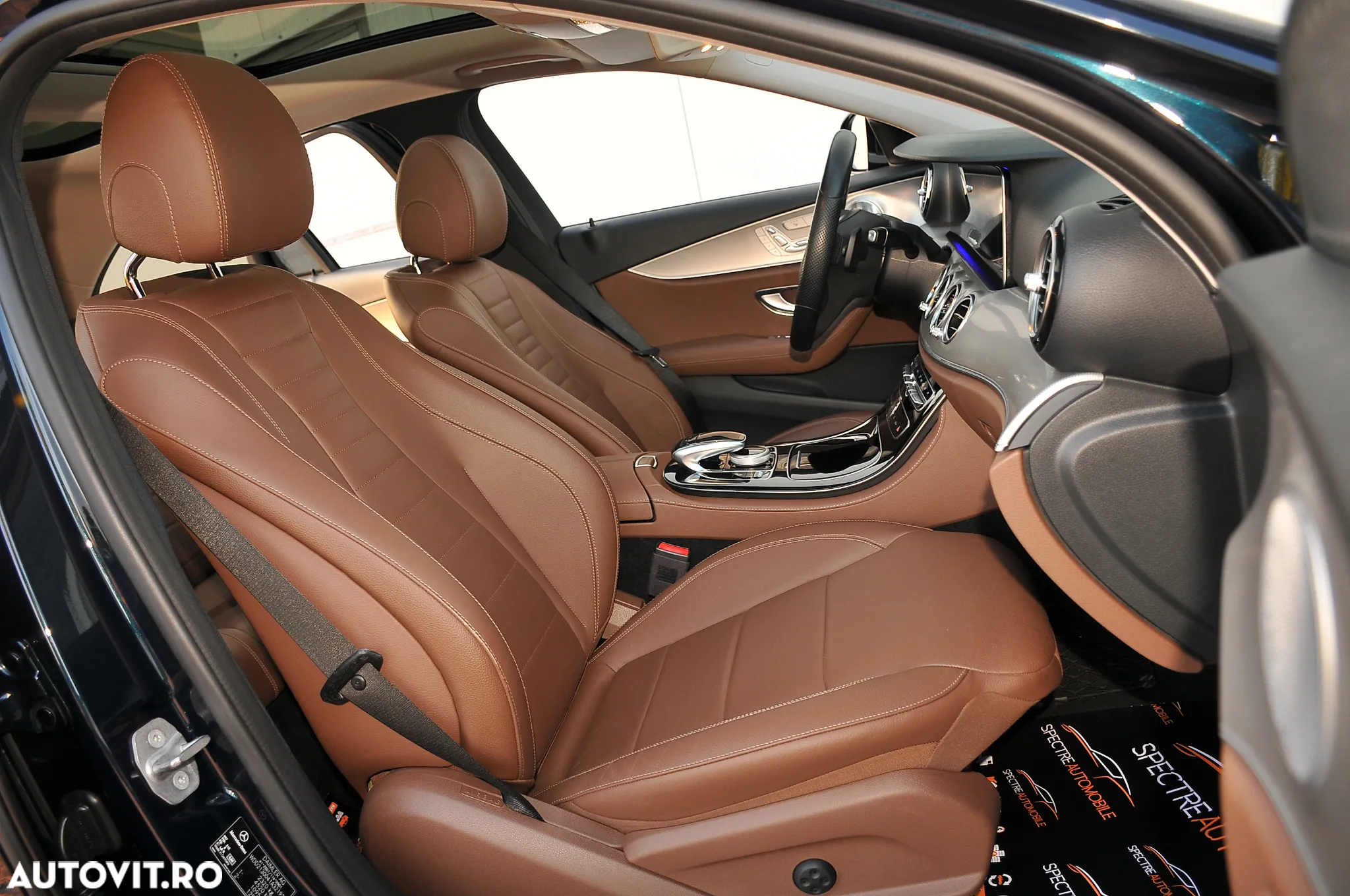 Mercedes-Benz E 220 d 9G-TRONIC Avantgarde - 12