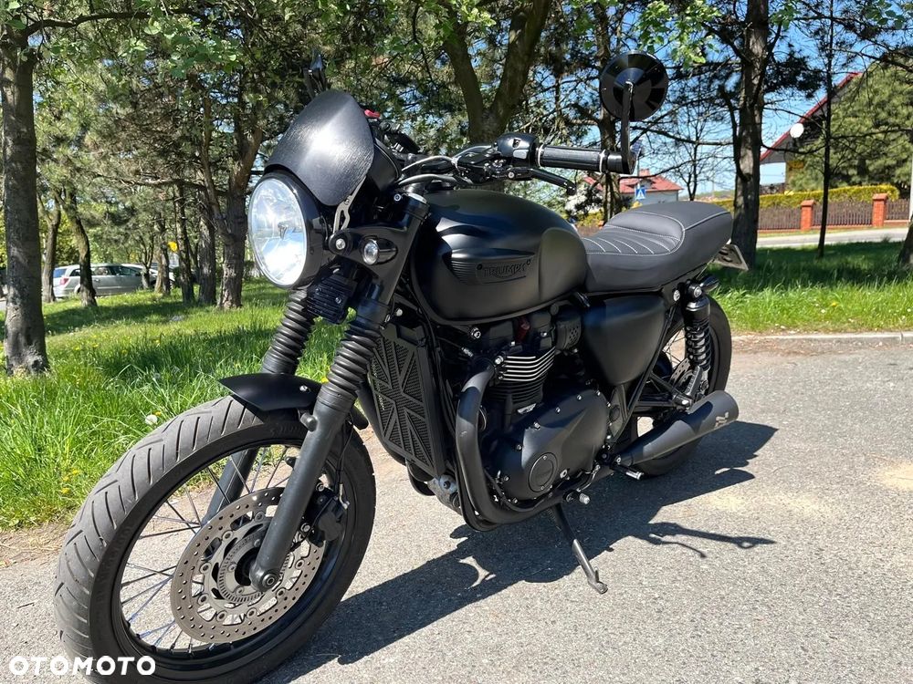 Triumph Bonneville - 7