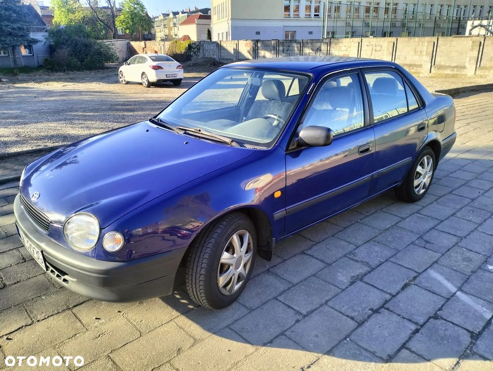 Toyota Corolla 1.4 Terra - 1