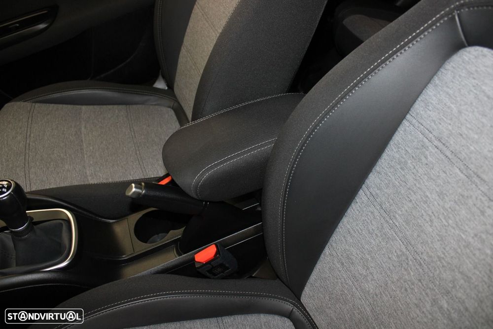 Fiat Tipo Cross 1.0 GSE T3 - 27