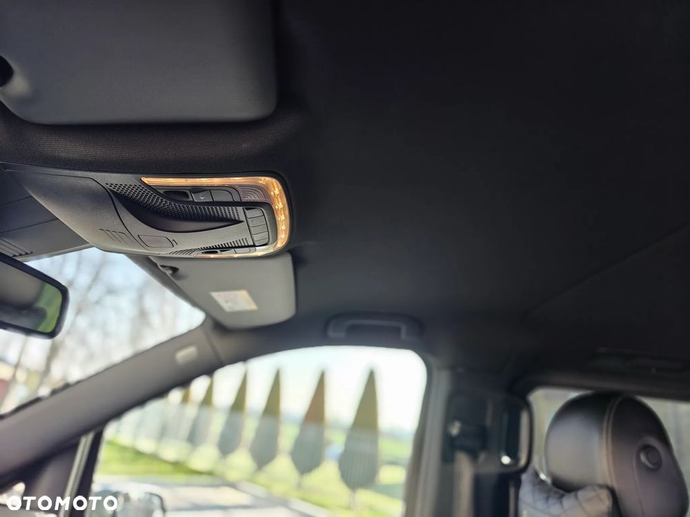 Mercedes-Benz Klasa V 250 (BlueTEC) d Avantgarde 7G-Tronic (d³ugi) - 21