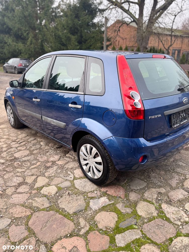 Ford Fiesta - 9