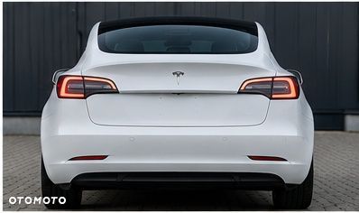 Tesla Model 3 Performance AWD - 3