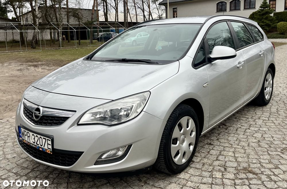 Opel Astra - 1
