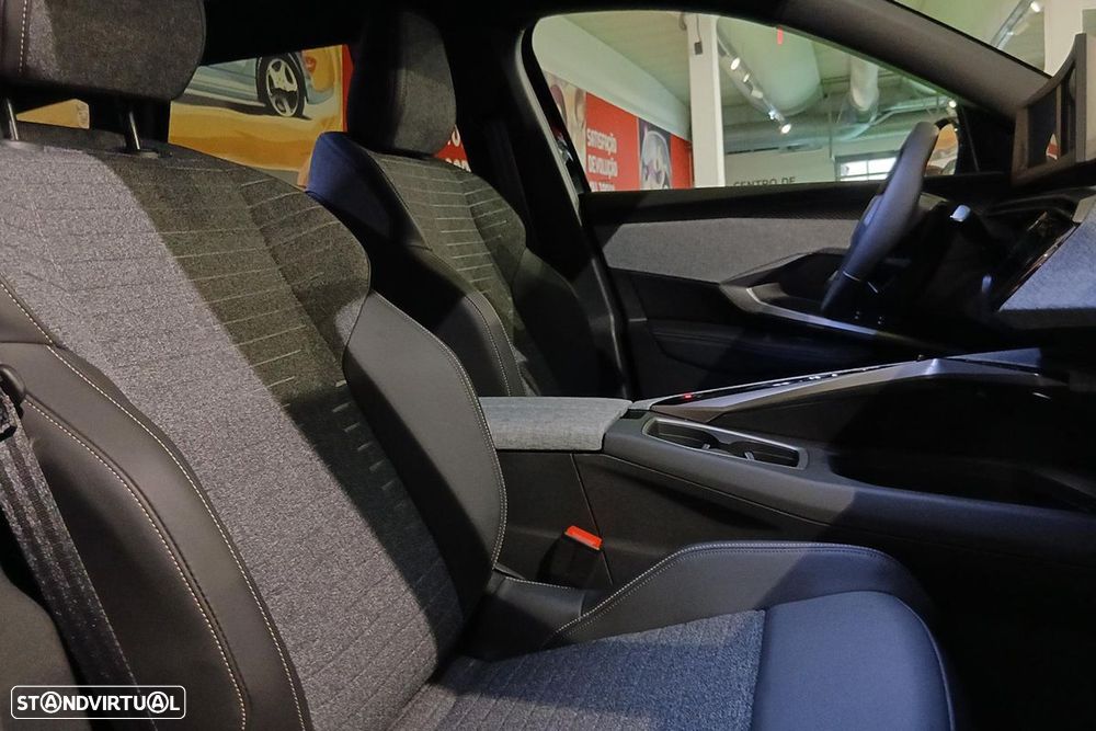 Peugeot 5008 1.2 Hybrid Allure e-DCS6 - 13