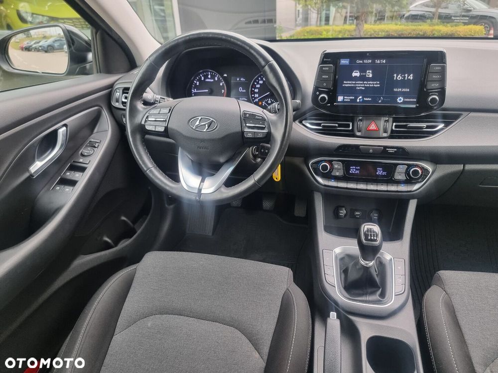 Hyundai i30 1.5 DPI Smart - 28