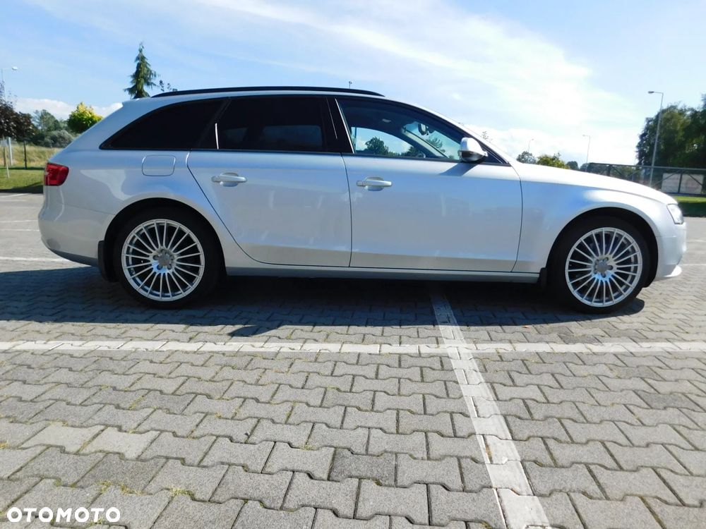 Audi A4 Avant - 10