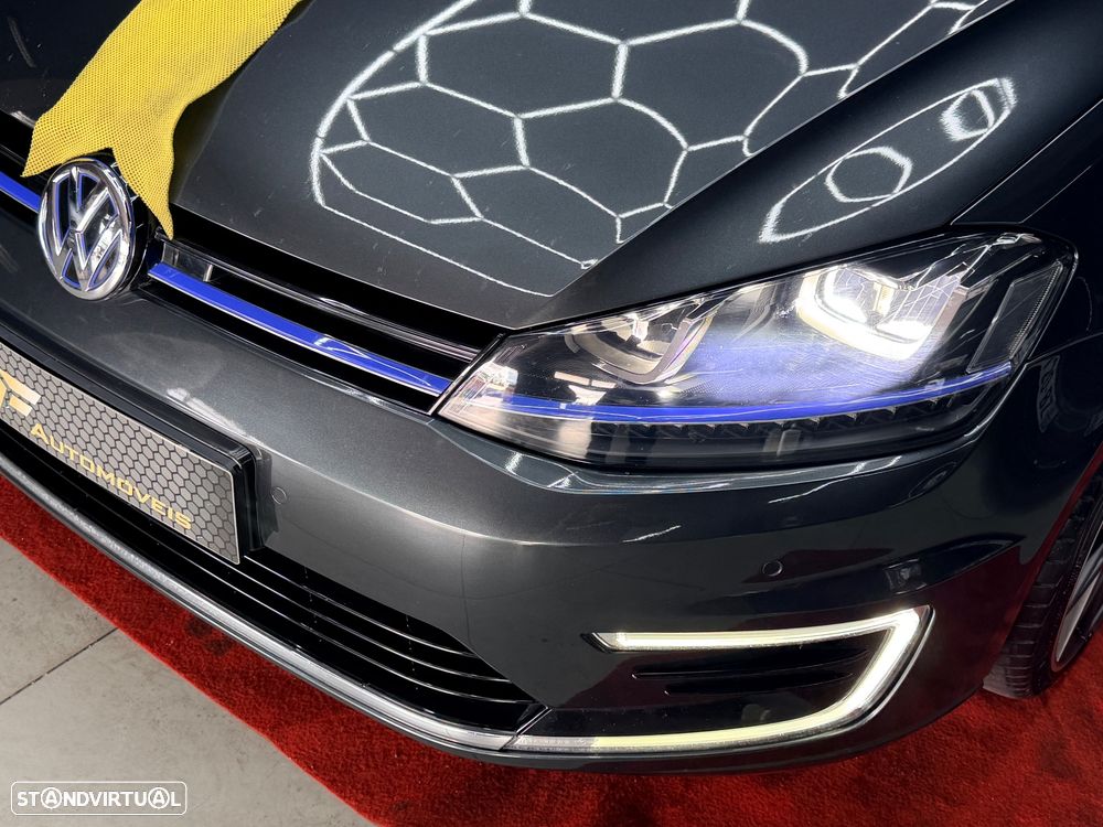 VW Golf 1.4 GTE Plug-In-Hybrid DSG - 12