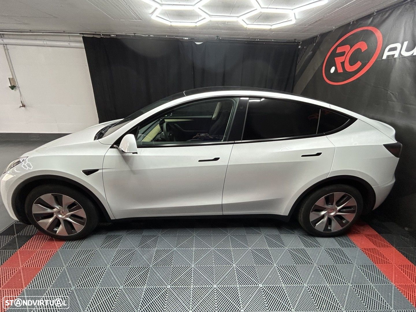 Tesla Model Y Tração Traseira - 5