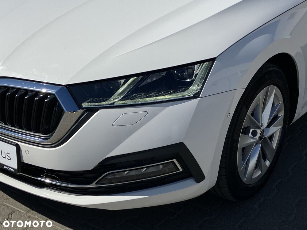 Skoda Octavia 2.0 TDI Style DSG - 11