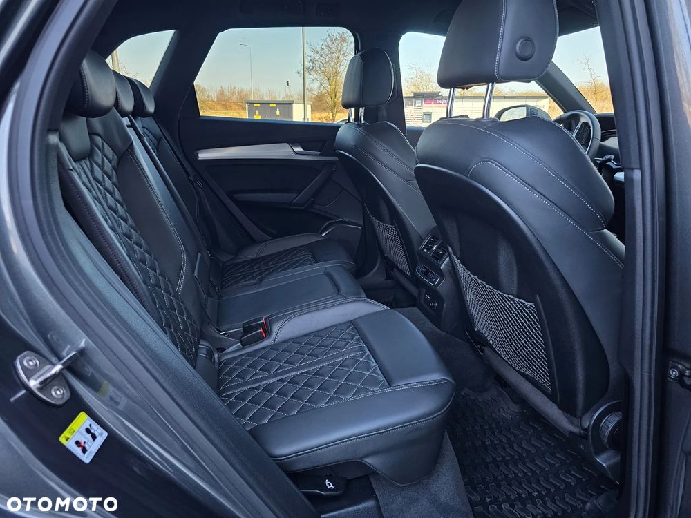 Audi Q5 55 TFSI e Quattro S Line S tronic - 12