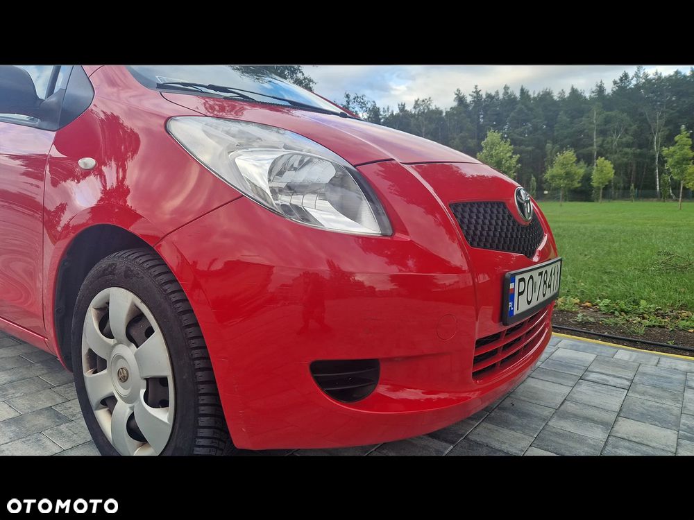 Toyota Yaris 1.3 Luna - 4