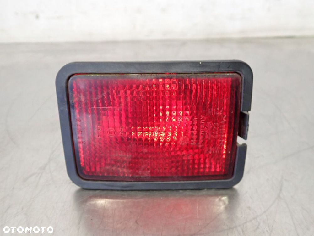 ODBLASK ZDERZAKA LEWY TYŁ VOLKSWAGEN T4  701941779 - 1