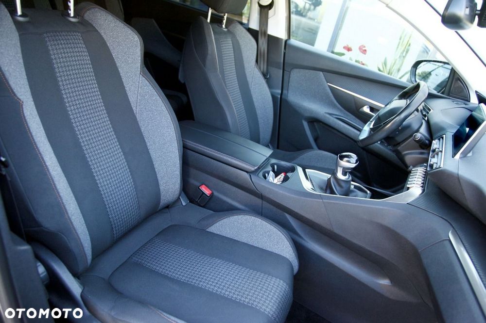 Peugeot 5008 2.0 BlueHDi Style 7os - 18