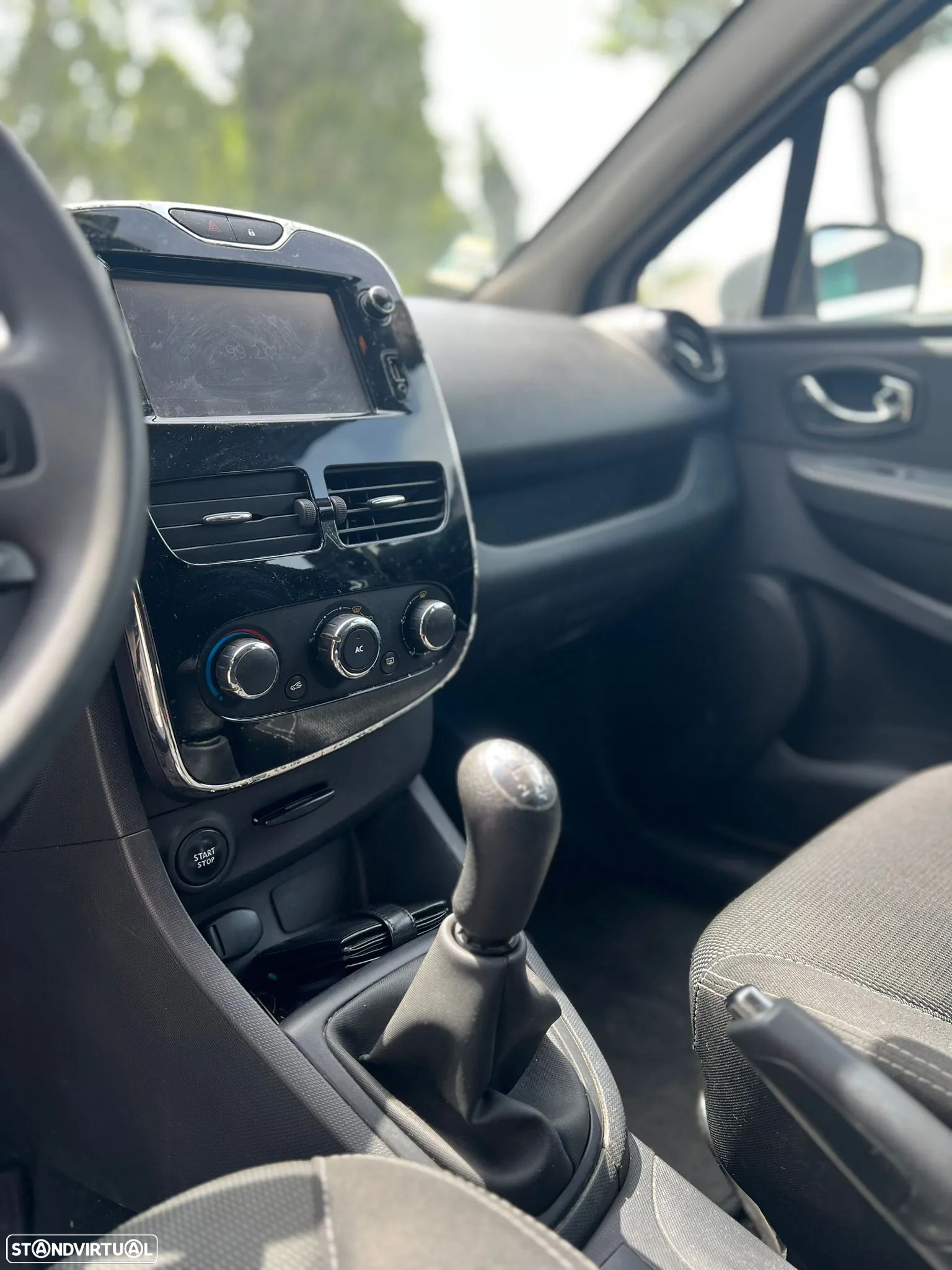 Renault Clio 1.5 dCi Confort - 6