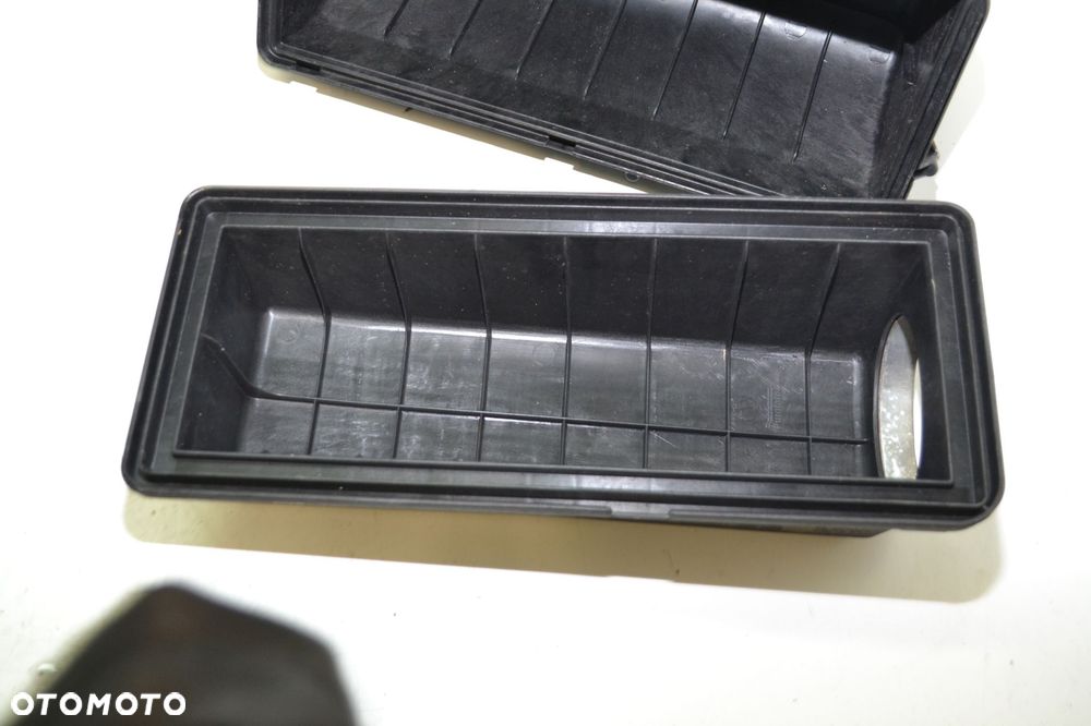 Obudowa Filtra Powietrza M30 BMW E32 1707729 - 2