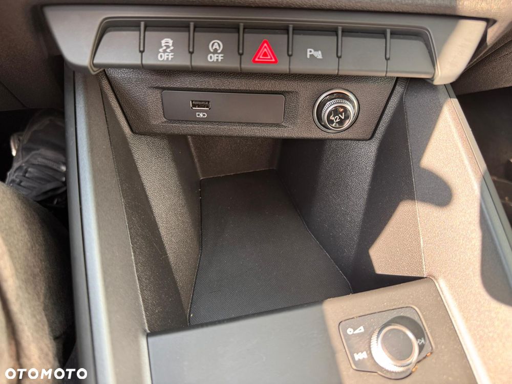 Audi A1 Sportback 30 TFSI S line - 24