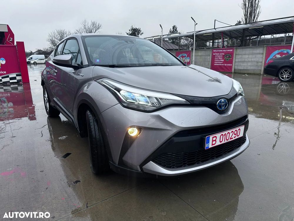 Toyota C-HR Hybrid Style - 1