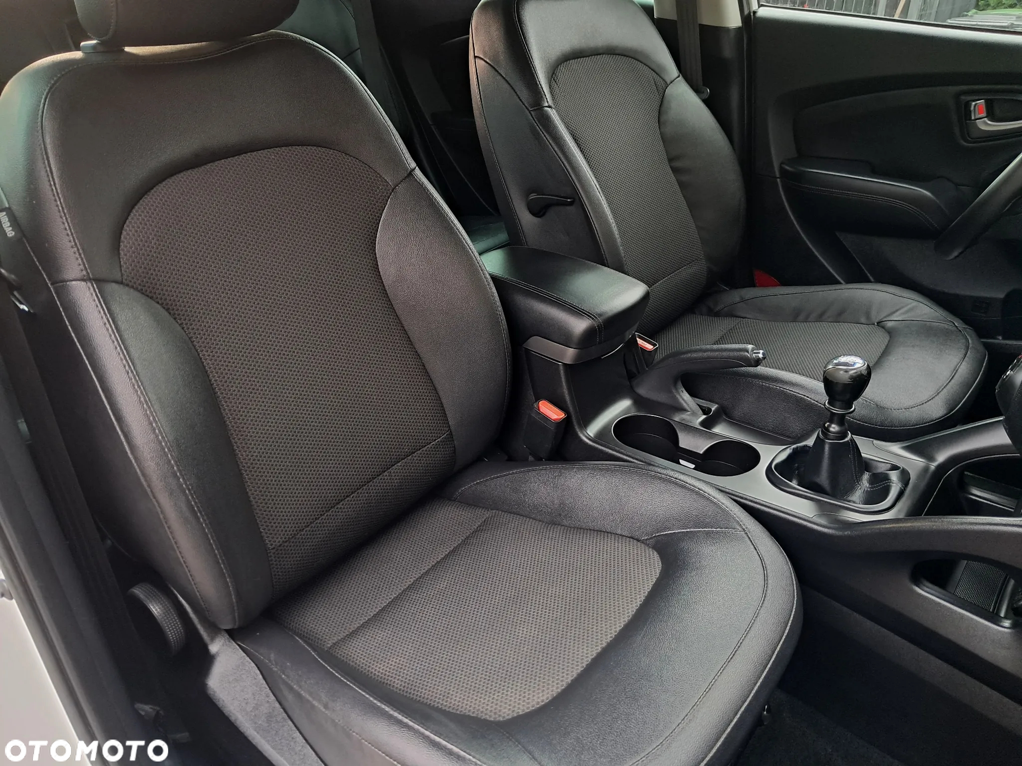 Hyundai ix35 1.7 CRDi 2WD Comfort - 32