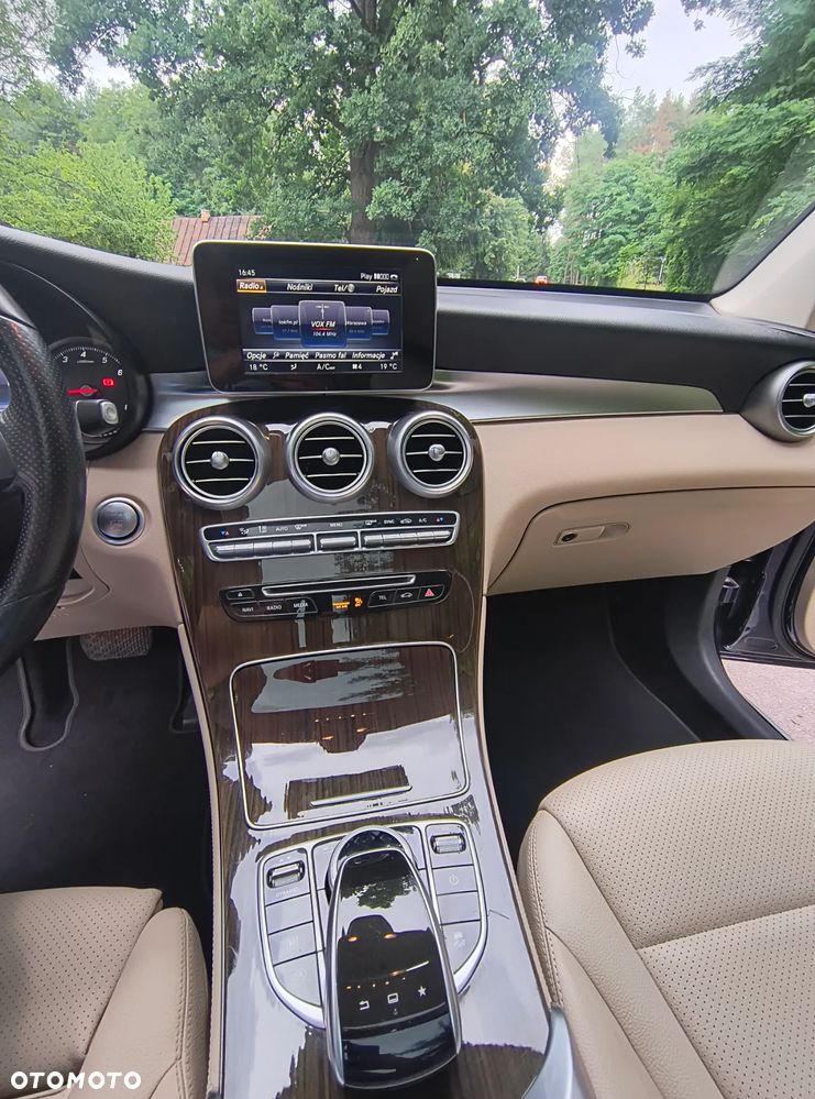 Mercedes-Benz GLC - 23