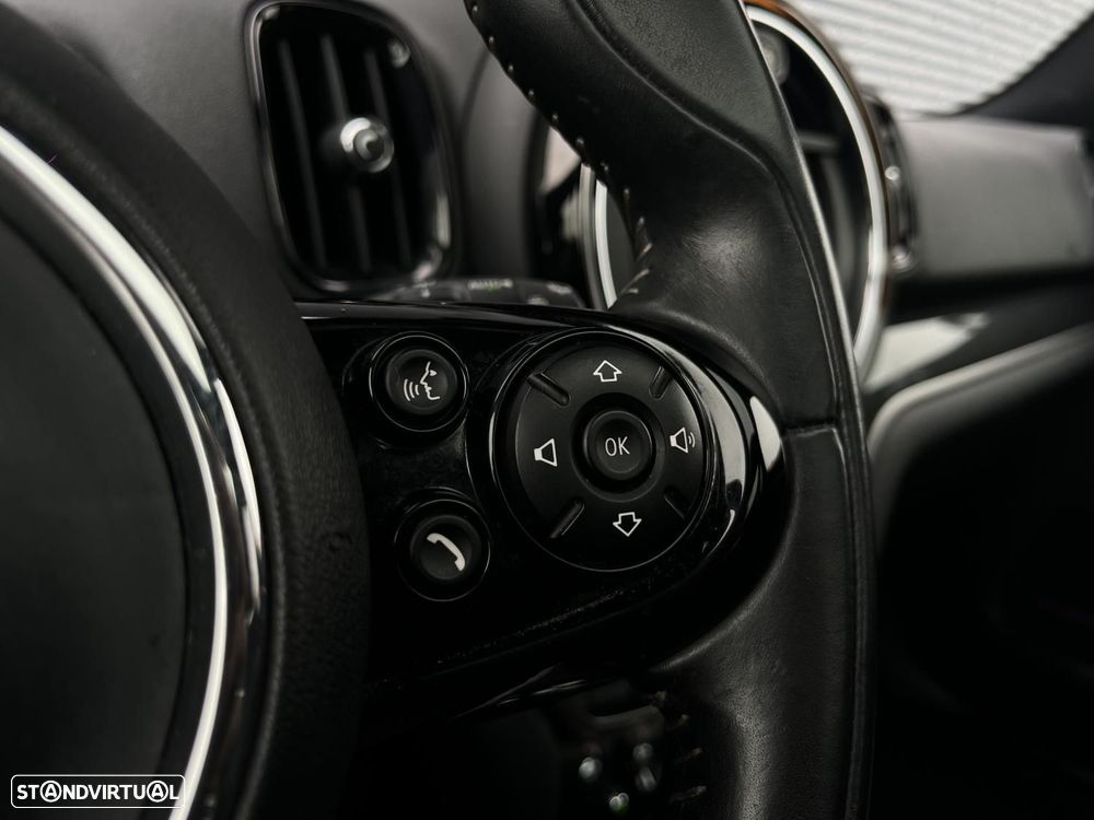 MINI Countryman Cooper SE ALL4 Auto - 14