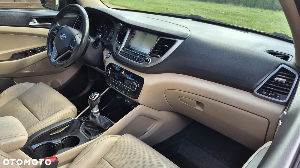 Hyundai Tucson 1.7 CRDI BlueDrive Comfort 2WD - 14