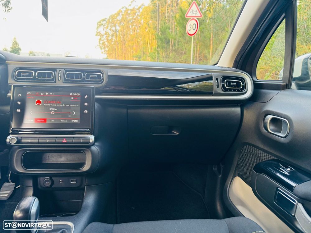 Citroën C3 1.2 PureTech Shine - 31