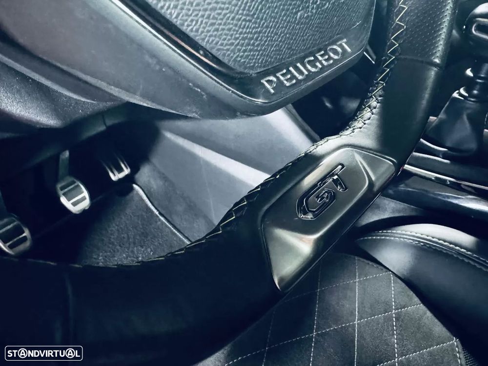 Peugeot 208 PureTech 130 GT Pack - 26