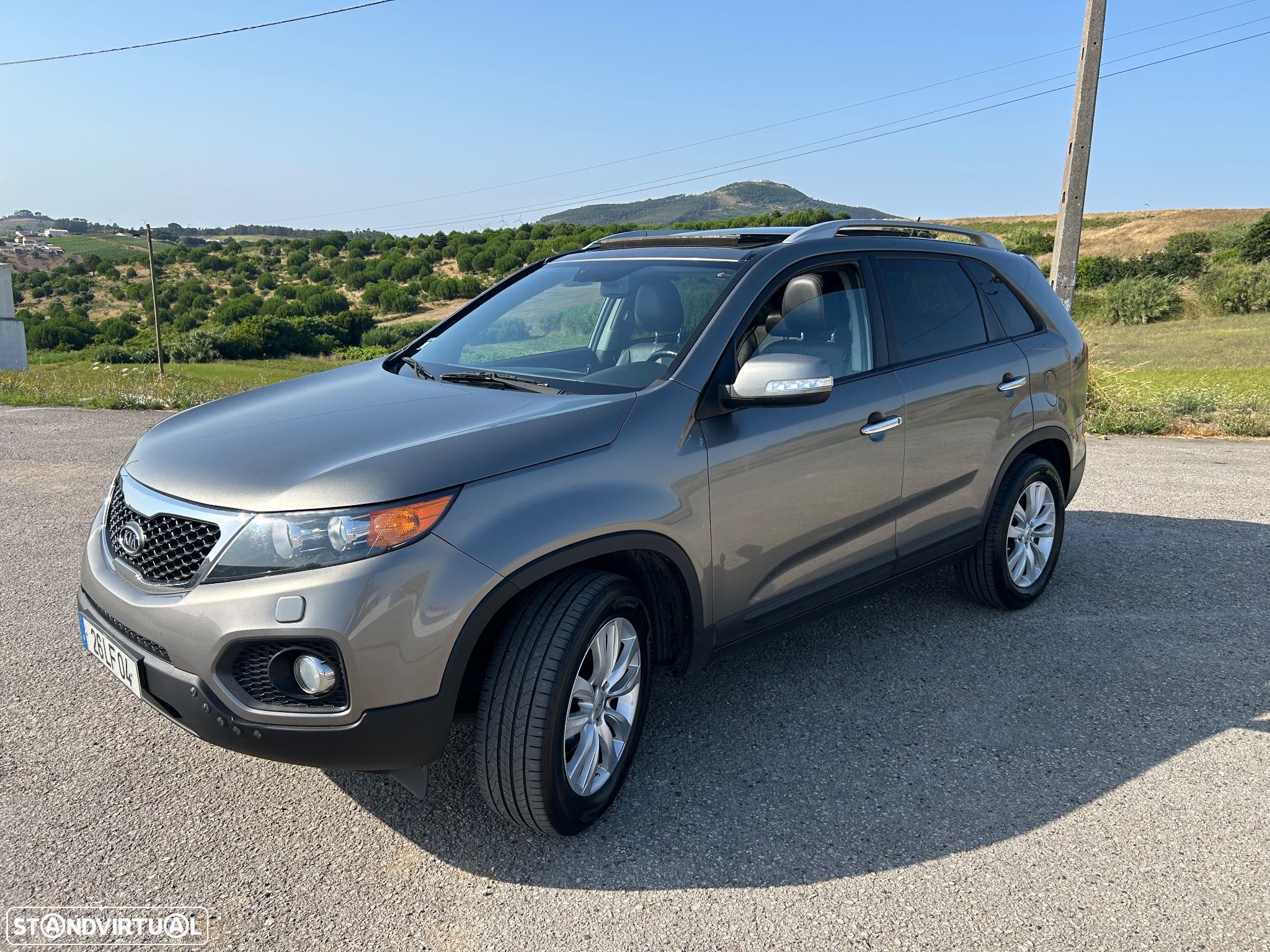 Kia Sorento 2.0 CRDi TX Tecto Panorâmico - 1