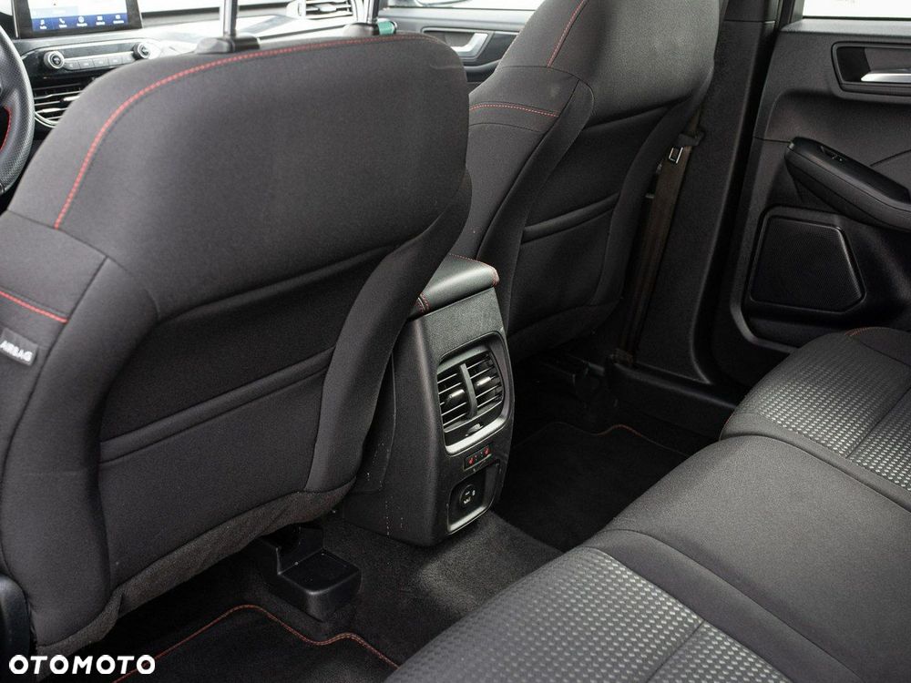 Ford Kuga - 26